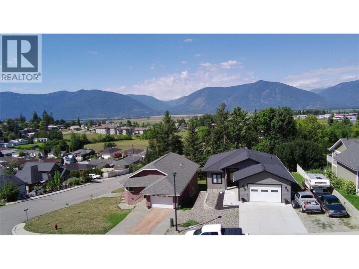 Property Photo:  1108 12th Avenue North  BC V0B 1G6 