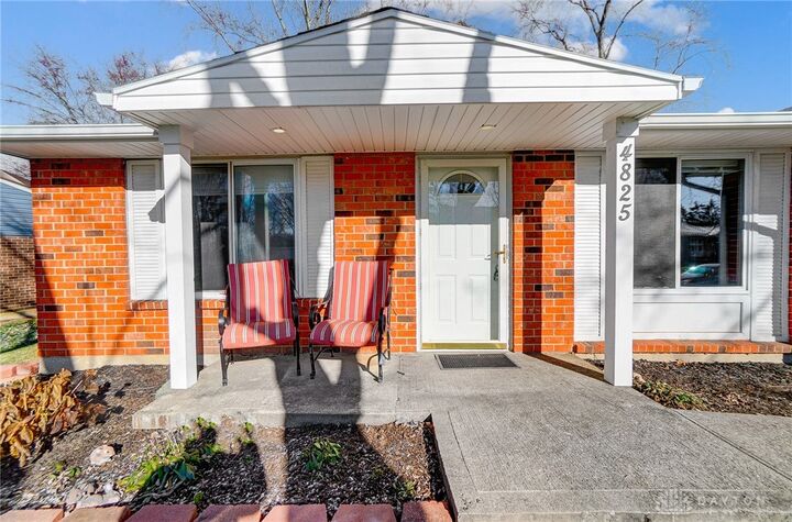 Property Photo: 4825 Flagstone Court OH 45424