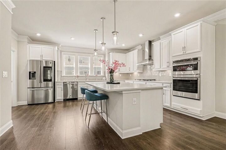 Property Photo: 1363 Harris Way GA 30319