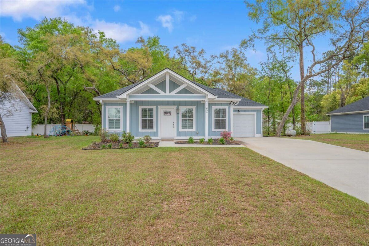 Property Photo:  1658 Ashantilly Drive  GA 31305 