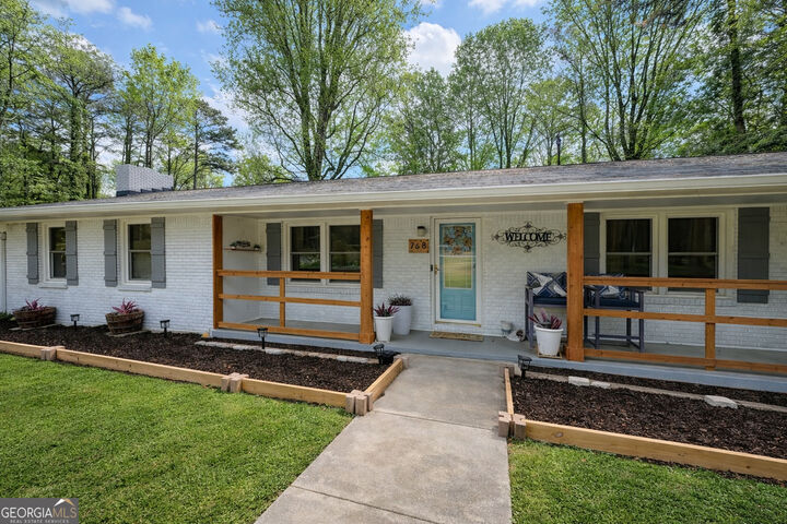 Property Photo:  768 Swan Lake Road  GA 30281 