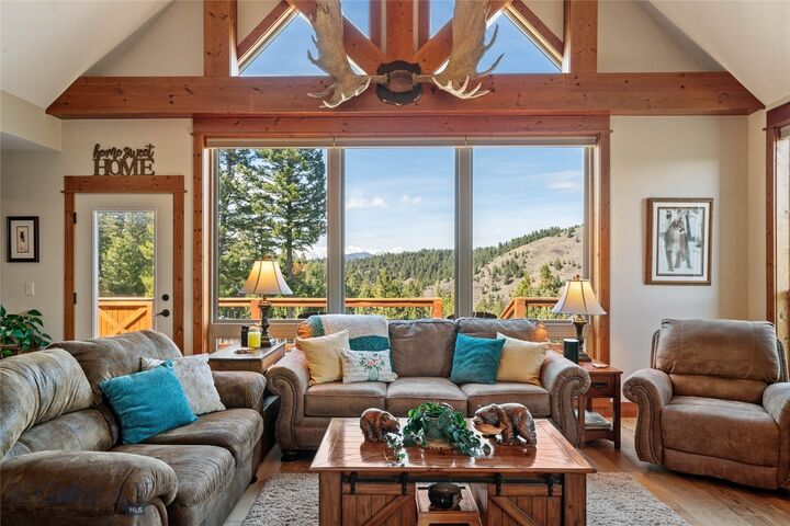 Property Photo:  525 Colt Road  MT 59715 
