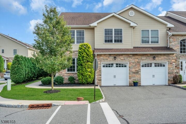 Property Photo: 10 Harvey Ct NJ 07066