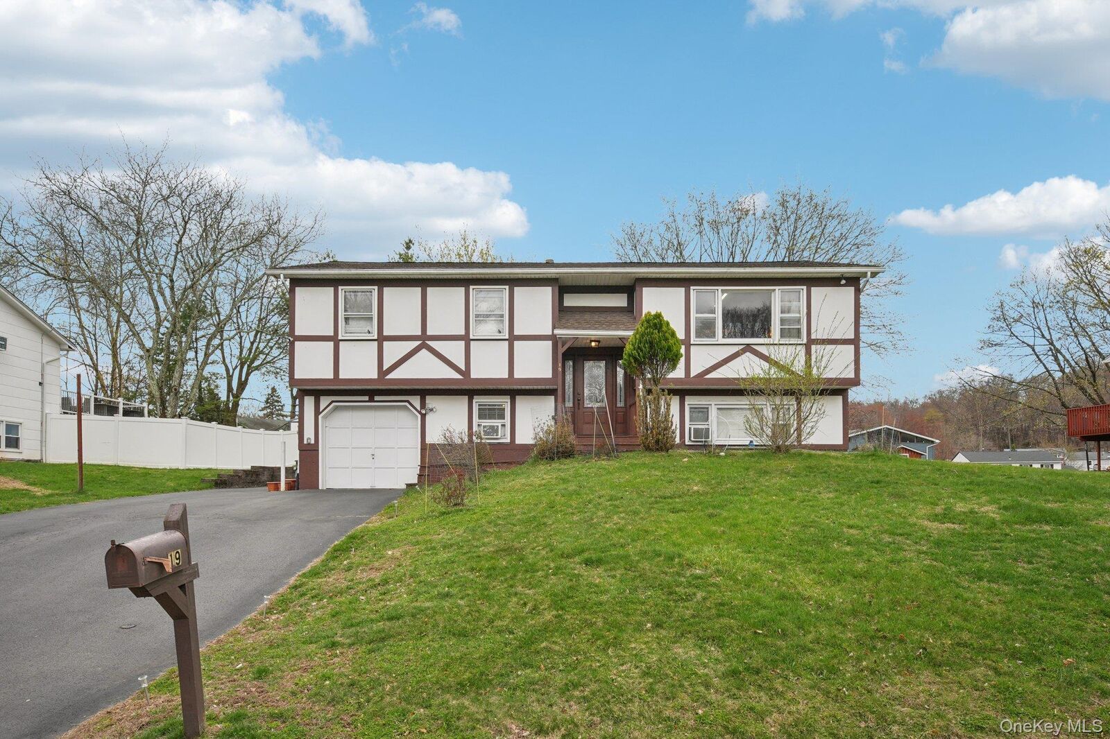 Property Photo:  19 Northpark Drive  NY 10923 