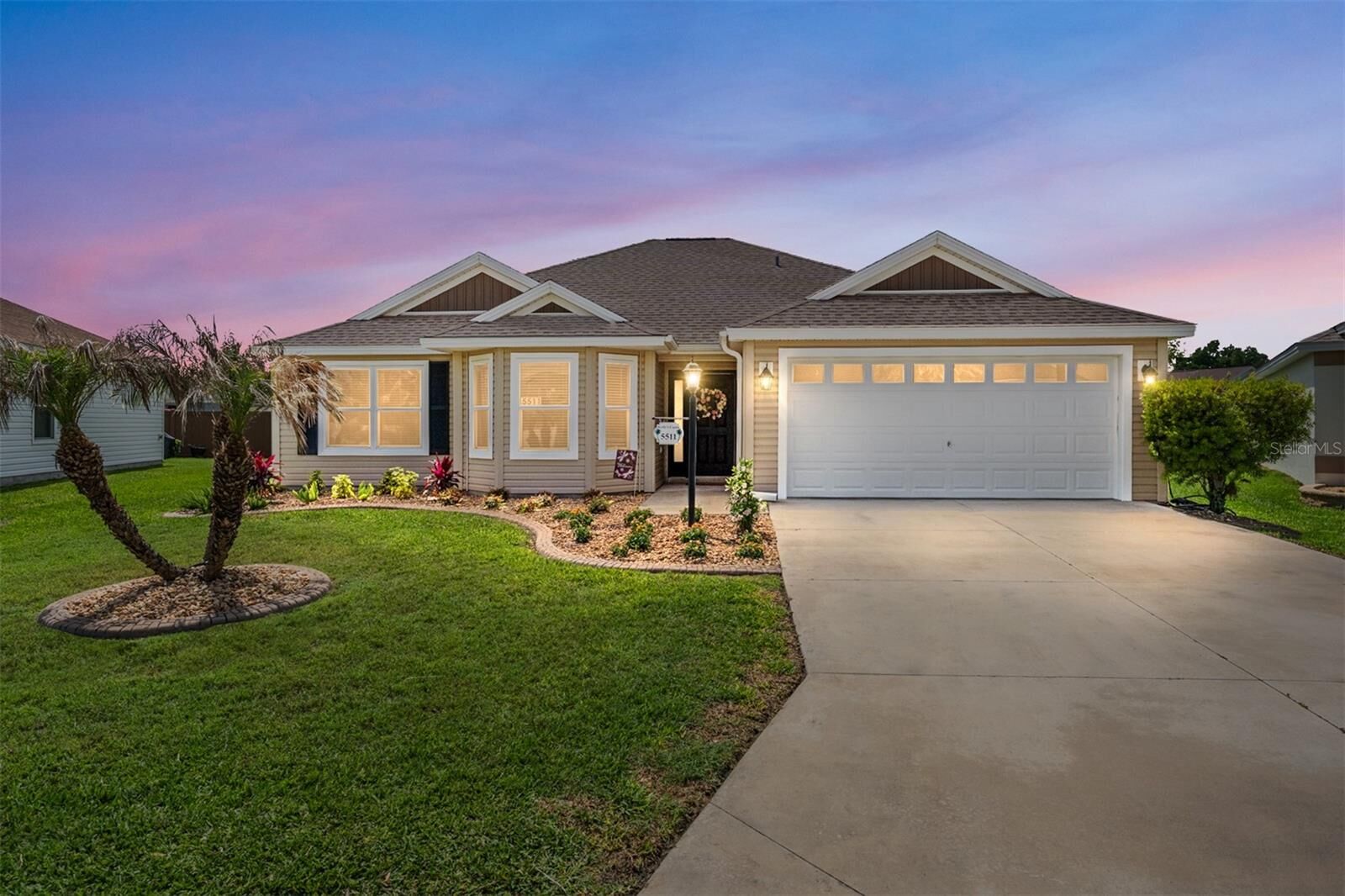 Property Photo:  5511 Head Way  FL 32163 