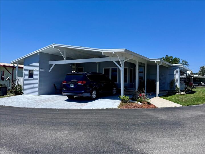 Property Photo:  2055 S Floral Avenue 230  FL 33830 