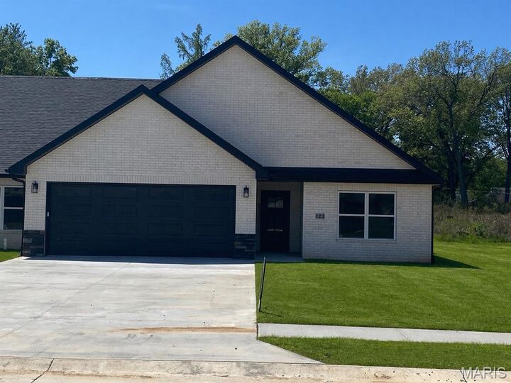 Property Photo:  123 &Amp 125 Beechwood Lane  MO 63701 
