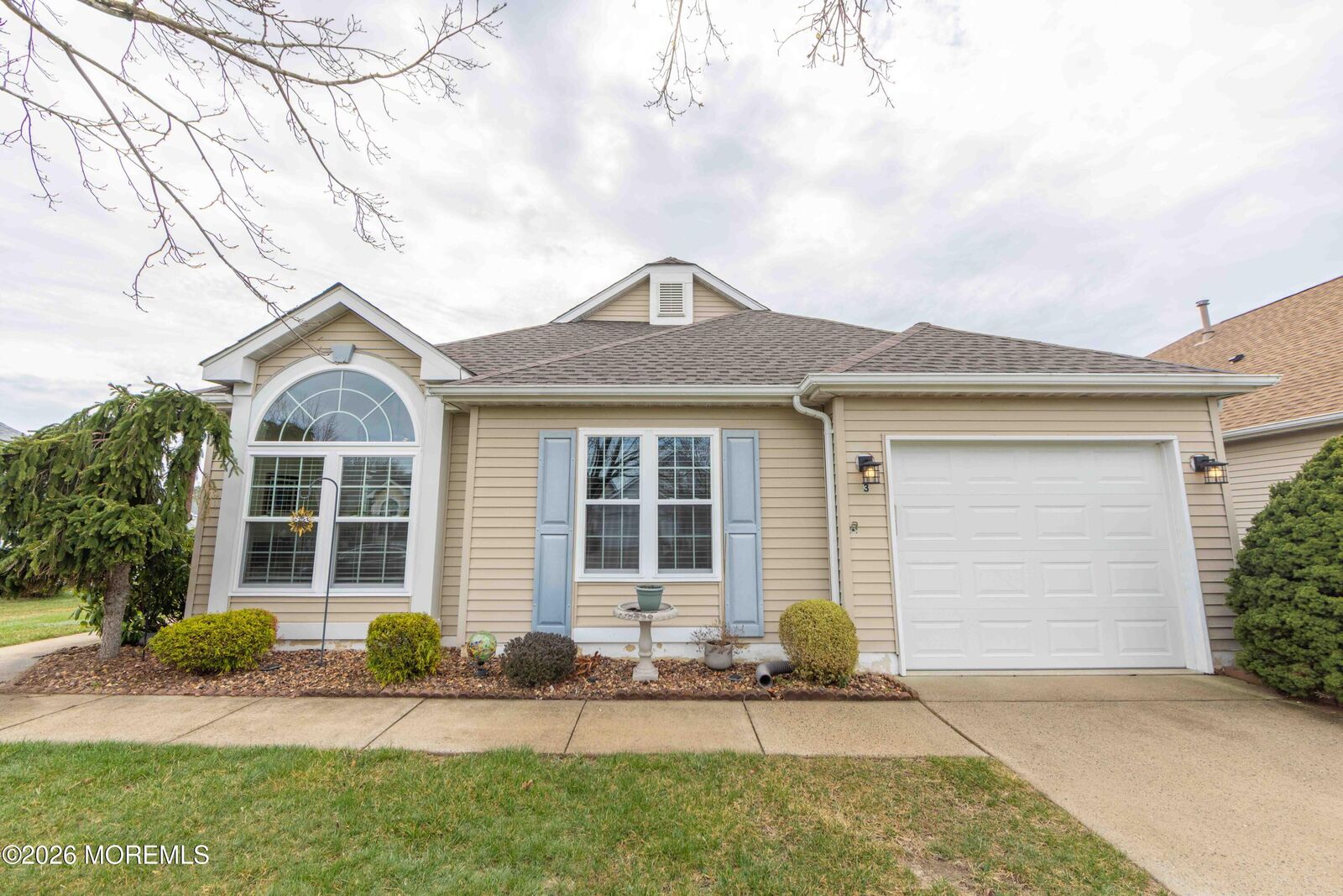 Property Photo:  3 Abercorn Court  NJ 08527 