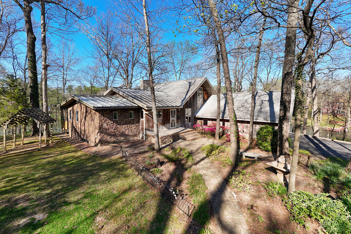 Property Photo:  5 Lake Shore Court  IL 62902 