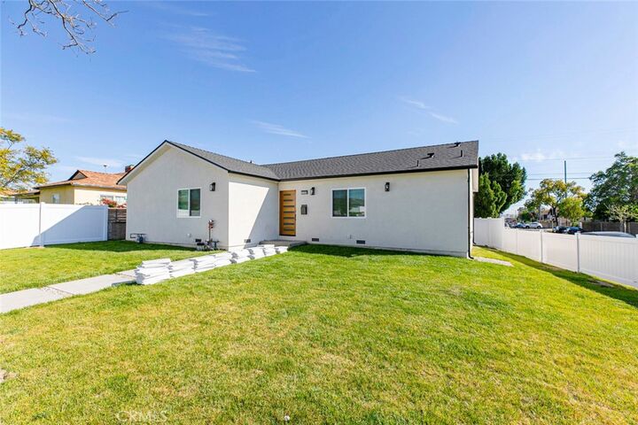 Property Photo:  12340 Lull Street  CA 91605 