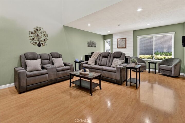 Property Photo: 25 Cheyenne CA 92604