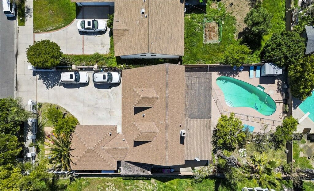 Property Photo:  9021 Oneida Avenue  CA 91352 