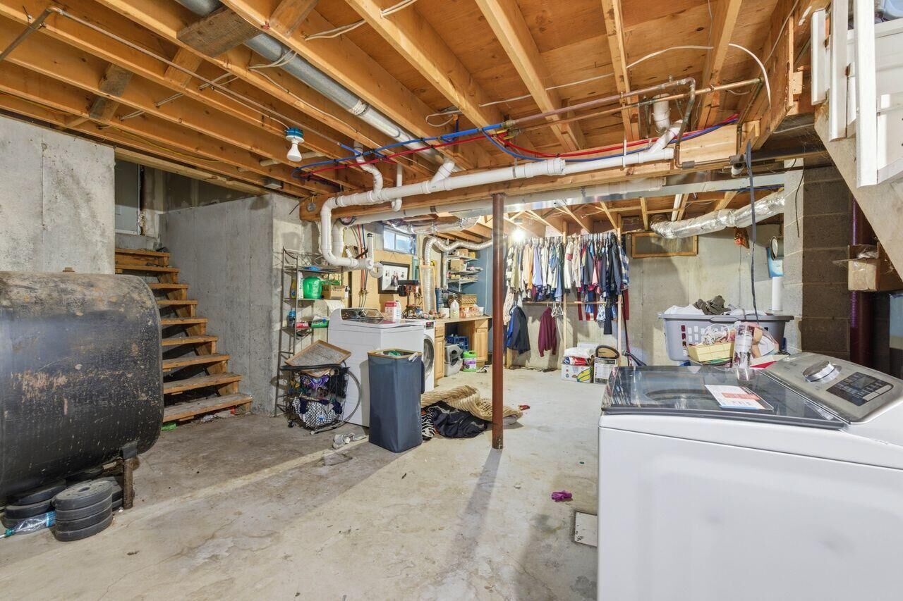 Property Photo:  93 Woodland Road  ME 04062 