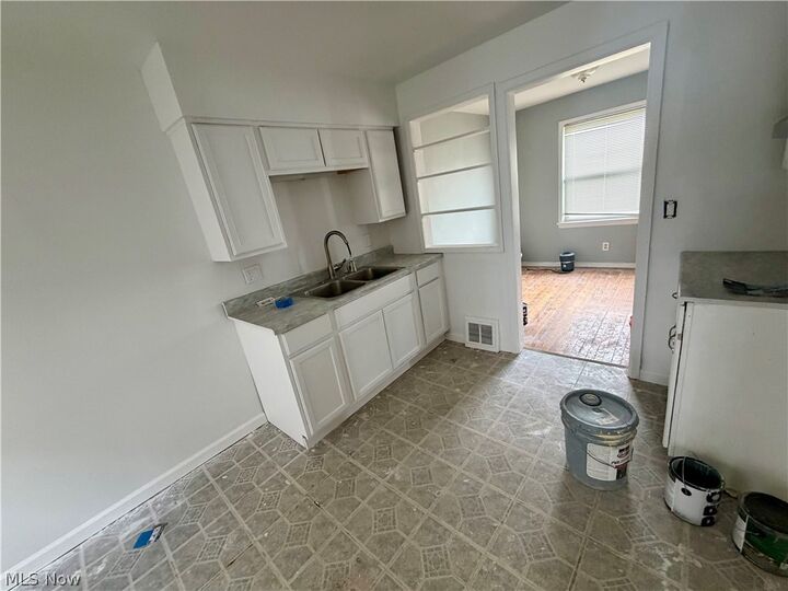Property Photo:  3813 E 143rd Street  OH 44128 