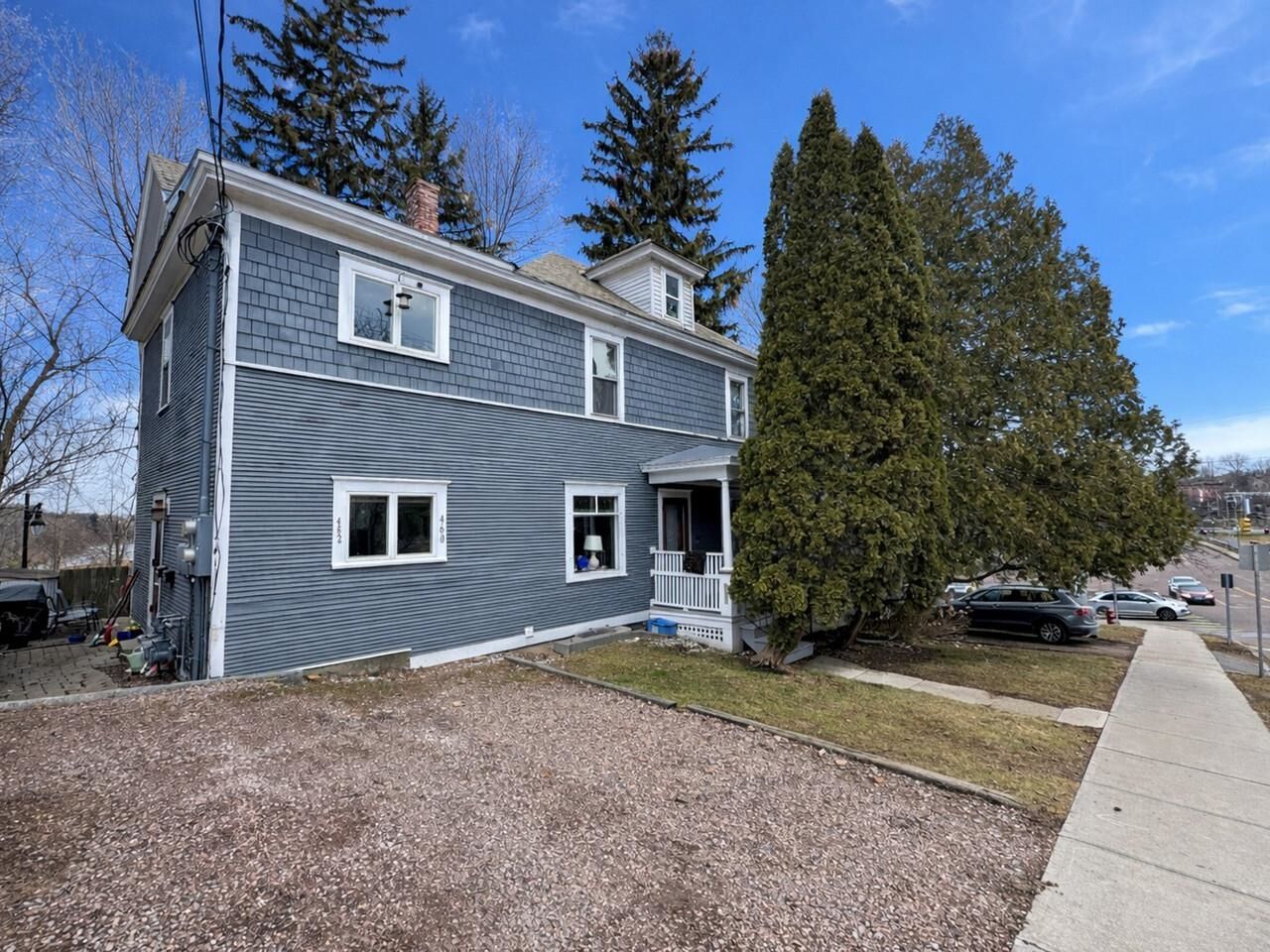 Property Photo:  460-462 Colchester Avenue  VT 05401 