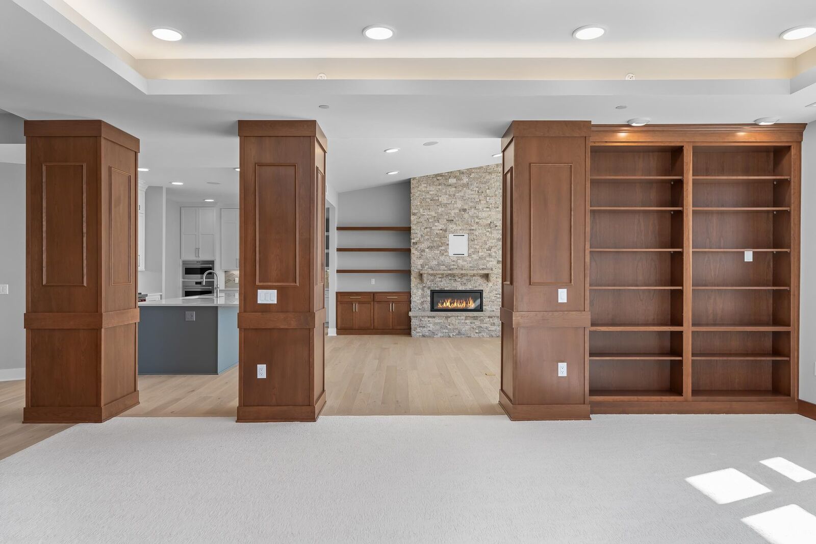 Property Photo:  1 Hill Farm Road 306  MN 55127 