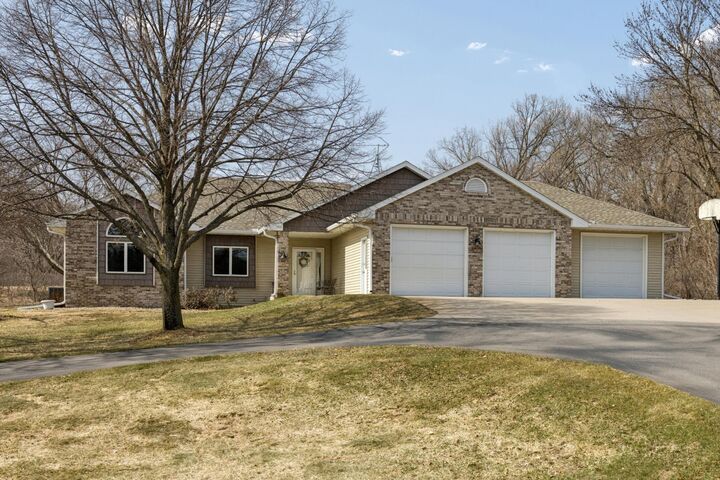 Property Photo:  4465 Farmdale Circle  MN 56301 