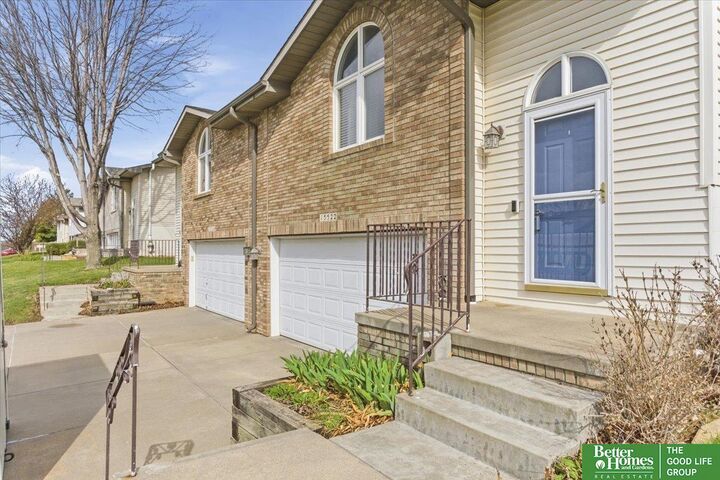 Property Photo: 15522 Burdette Street NE 68116