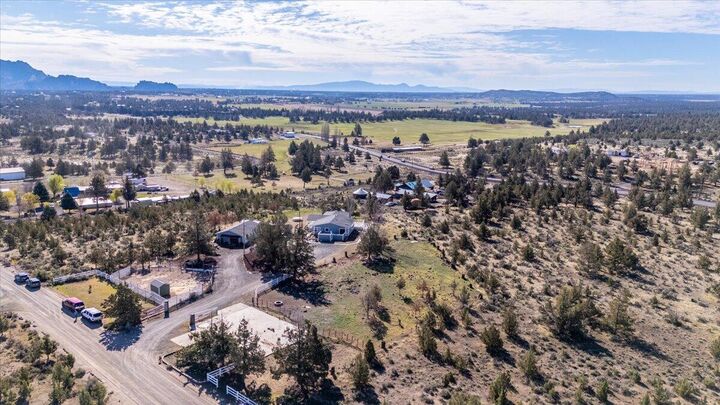 Property Photo:  5200 NW Antelope Drive  OR 97760 