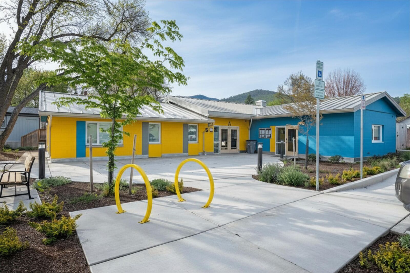 Property Photo:  460 Arnos Street 27  OR 97540 