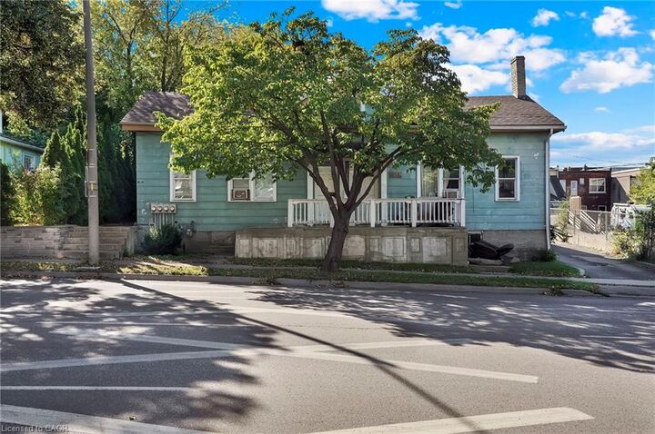 Property Photo: 219 Dalhousie Street ON N3S 3T8