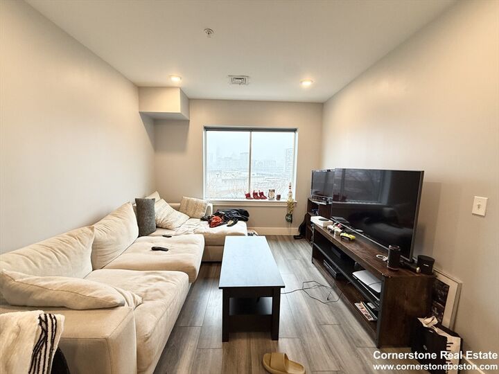 Property Photo: 55 West 5th St 609 MA 02127