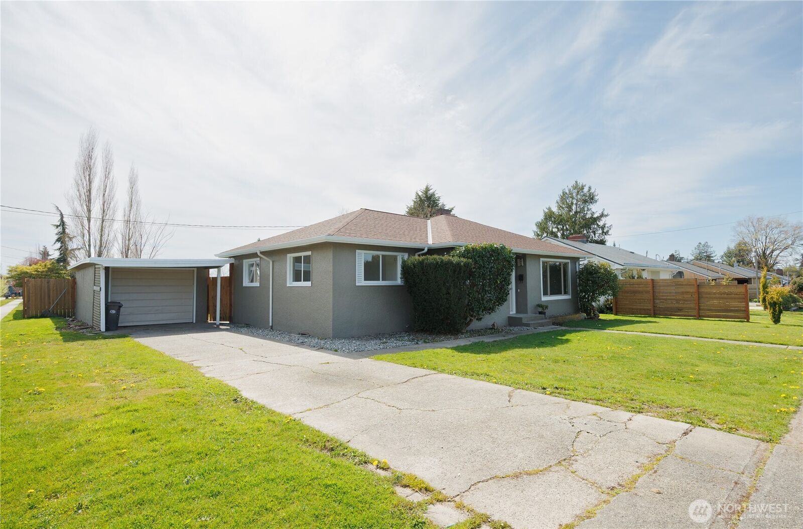 Property Photo:  1534 E Section Street  WA 98274 
