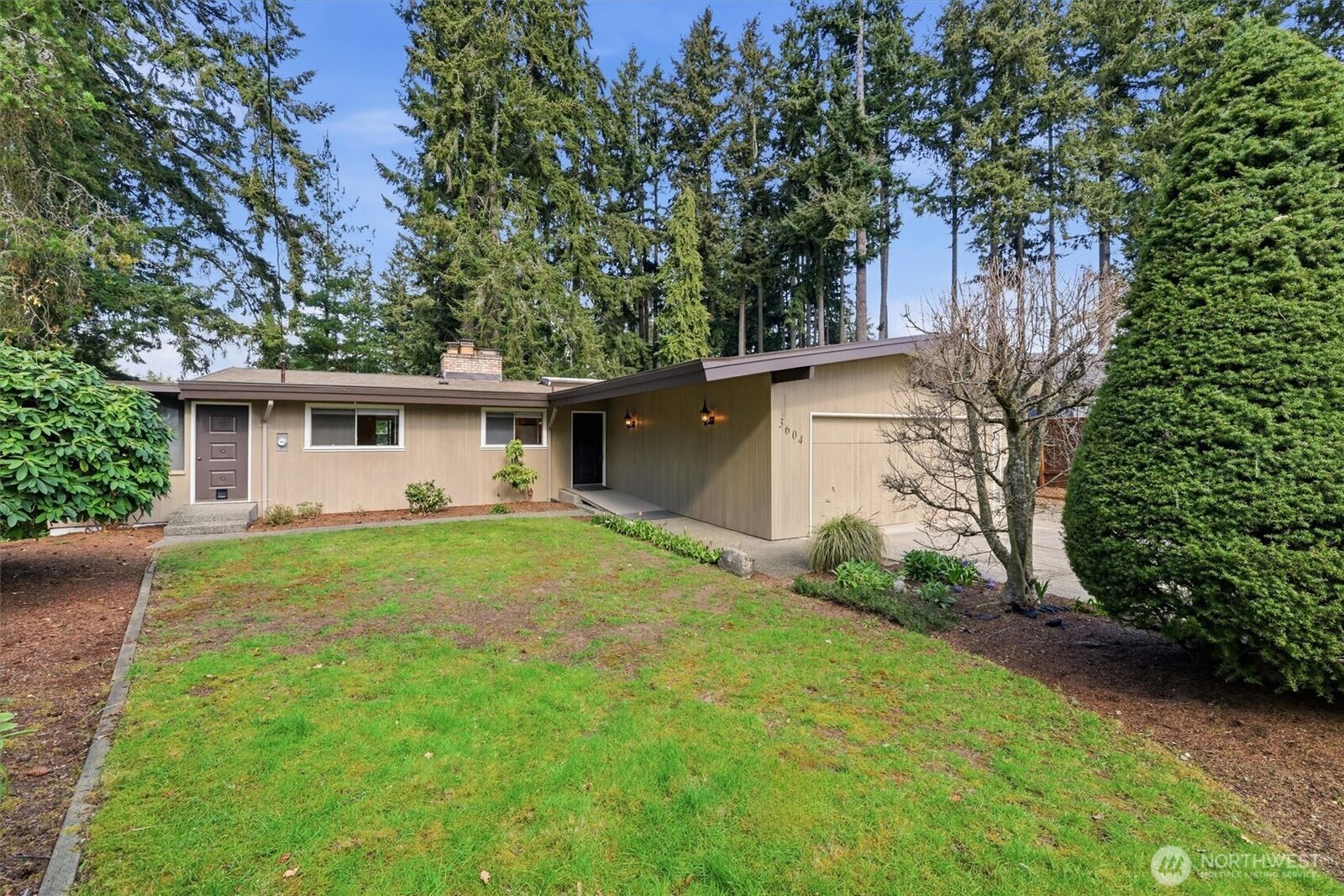 Property Photo:  3604  70th Avenue Ct W  WA 98446 