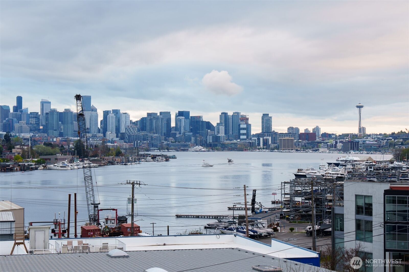 Property Photo:  3900  2nd Avenue NE 403  WA 98105 