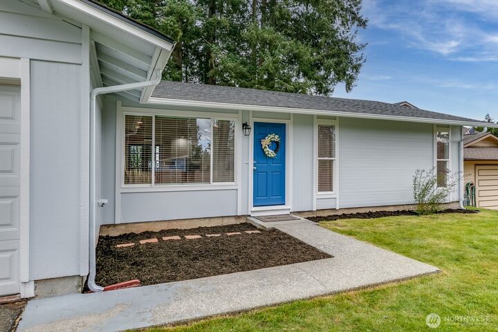 Property Photo:  21713  Meridian Avenue S  WA 98021 