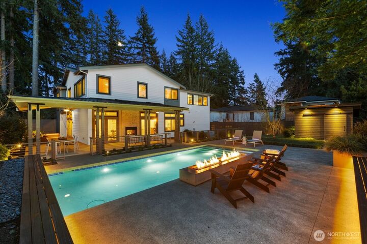 Property Photo: 10833 104th Avenue NE WA 98033