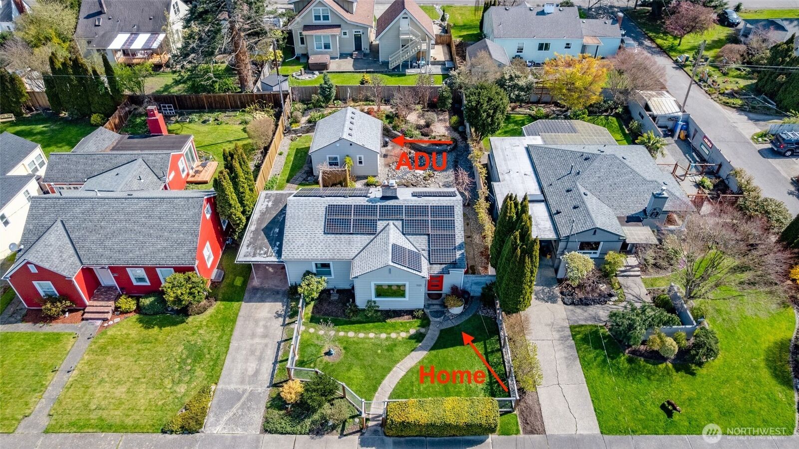 Property Photo: 1320 S 12th Street WA 98273