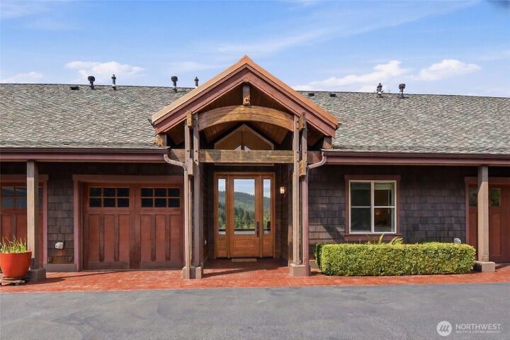 Property Photo:  383 NE Romance Hill Road C  WA 98528 