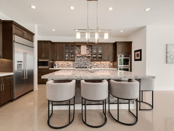 Property Photo:  11631 Watercrest Circle W  FL 33076 