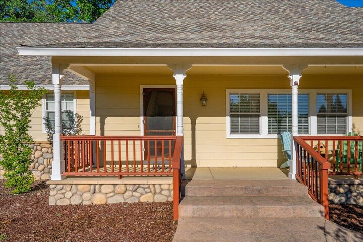 Property Photo:  2764 Majestic Oak Circle  CA 96022 