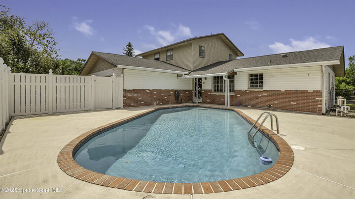 Property Photo: 850 Cardinal Road FL 32926