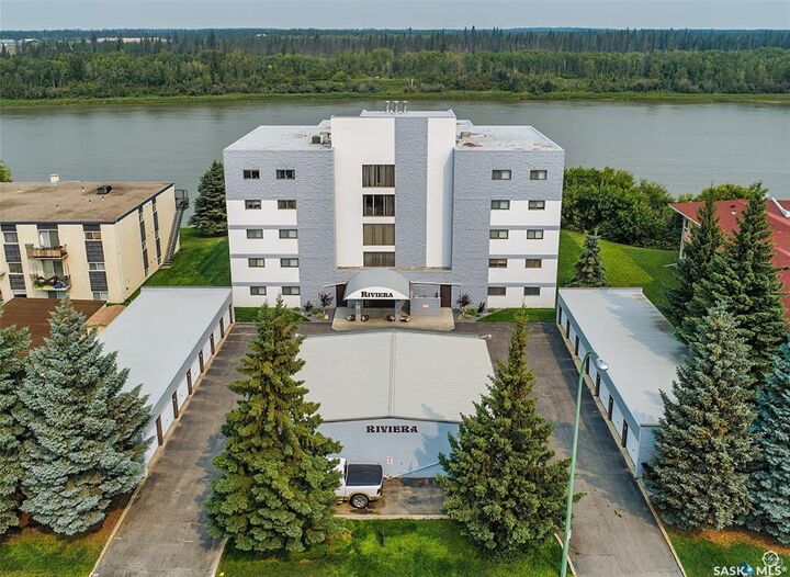Property Photo: 516 River Street E 1B SK S6V 0A6