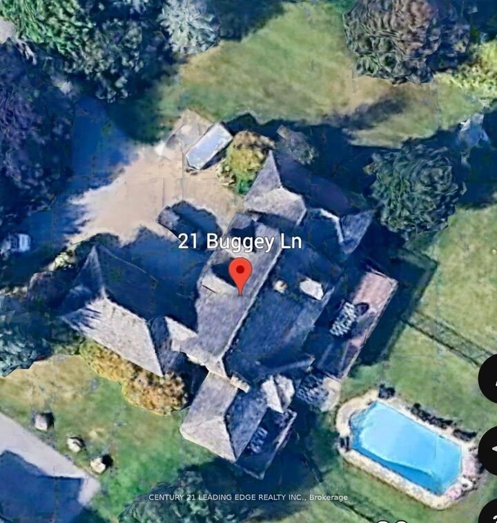 Property Photo:  21 Buggey Lane  ON L1Z 1X4 