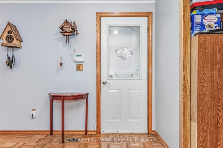 Photo de la propriété:  5263 Elliott Side Road 36  ON L4R 4K3 