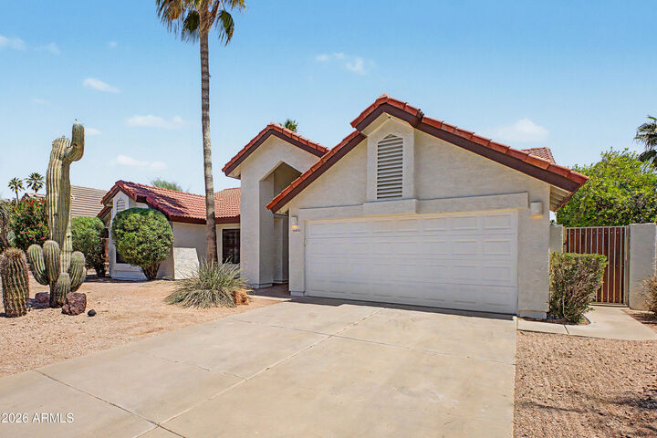 Property Photo:  10853 N 111th Place  AZ 85259 