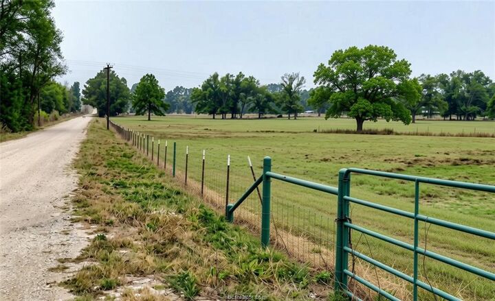 Property Photo: 5997 County Road 308 TX 77836