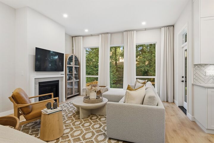 Property Photo: 34694 Macey Avenue BC V2S 0P5
