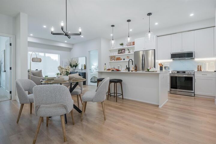 46187 Thomas Road 405 — photo 1