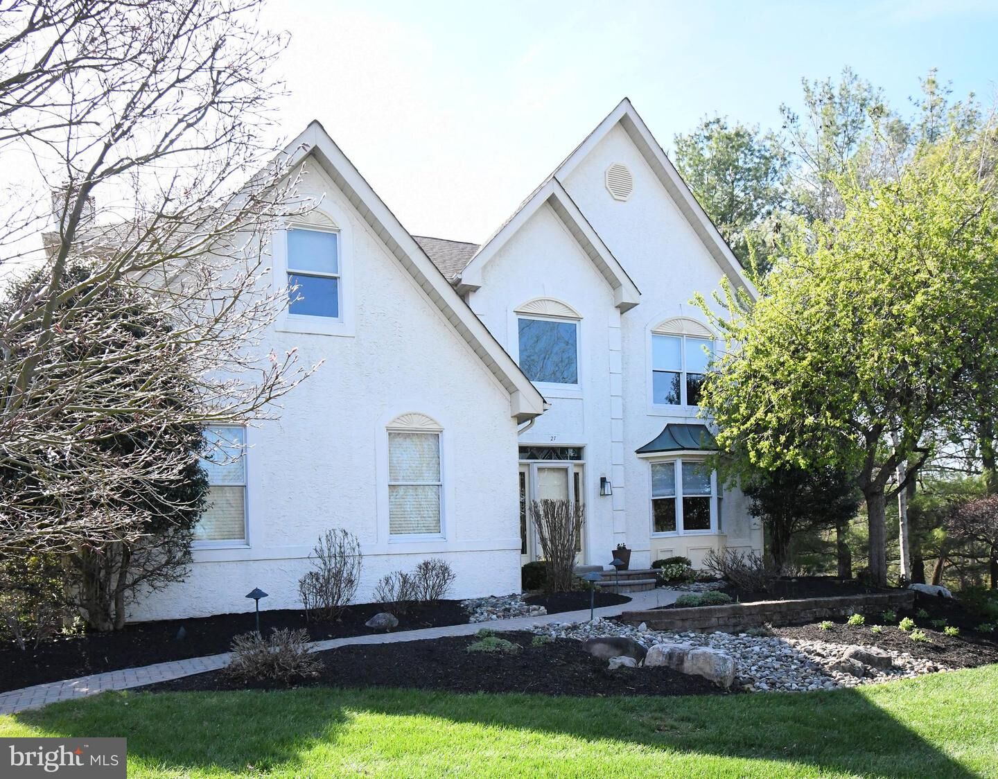 Property Photo:  27 Arabian Way  PA 18966 