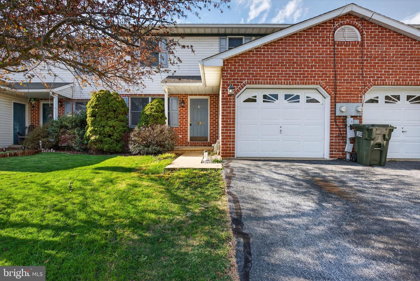 Property Photo:  148 Palm Lane  PA 17042 