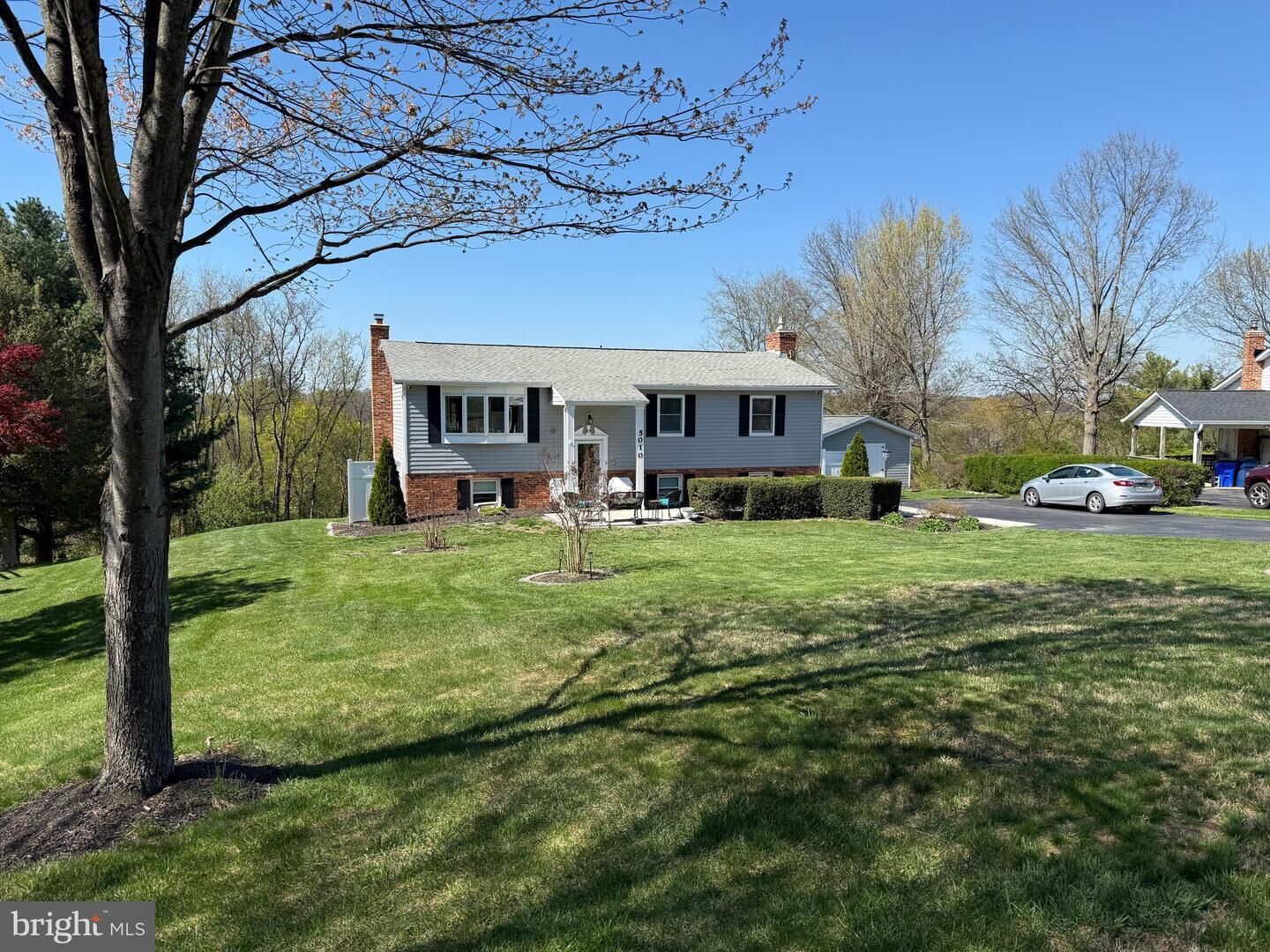 Property Photo:  5010 Lee Hill Circle  MD 21770 
