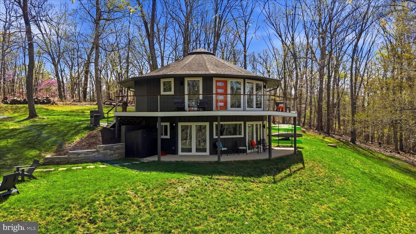 Property Photo: 3784 Calmes Neck Lane VA 22620