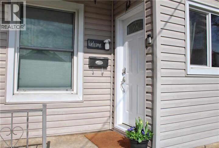 Property Photo: 157 Tragina Avenue North ON L8H 5C7
