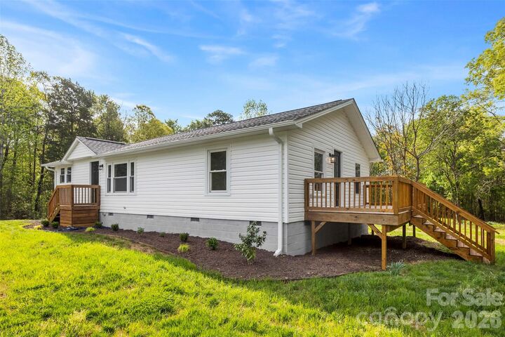 Property Photo: 858 High Shoals Church Road NC 28114