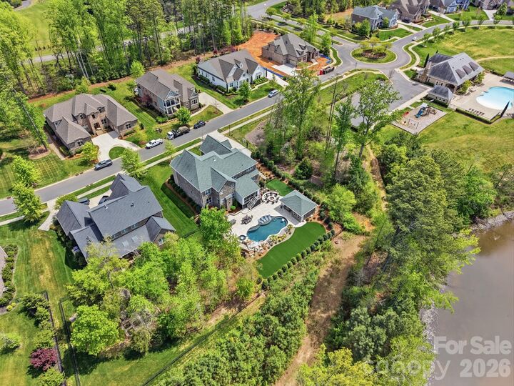 Property Photo: 411 Turtleback Ridge NC 28104